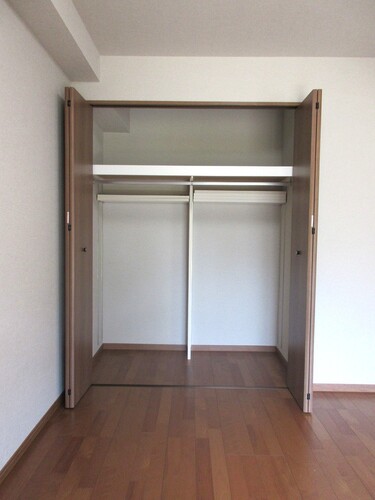 収納　クロゼット（LD横洋室）