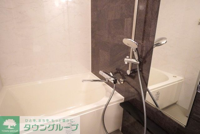 バス・シャワールーム　※写真は同タイプ住戸です。