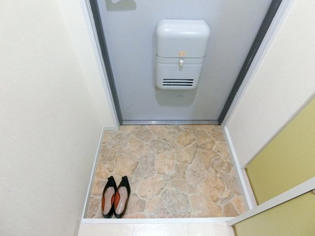 ロフティ清水丘の玄関写真