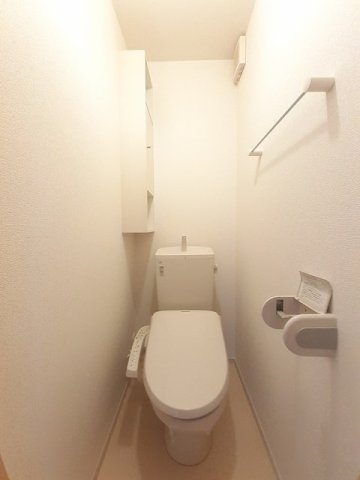 トイレ　清潔感のあるトイレです