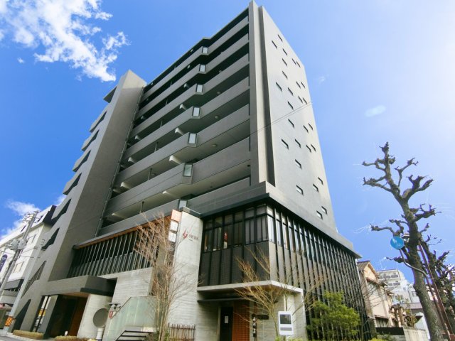 建物外観　落ち着いた雰囲気の外観です