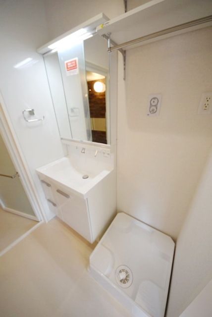 洗面設備　★独立洗面台＆室内洗濯機置場★