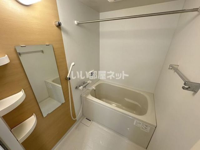 湘南新宿ライン宇須 宇都宮駅 バス乗車時間：16分 最寄りバス停で下車 徒歩4分 4階建 築13年の風呂写真