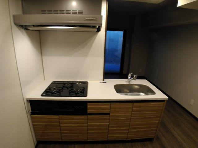 キッチン　※同物件別住戸の写真を参考に掲載しております。