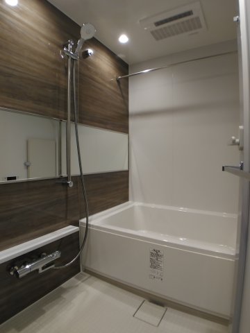バス・シャワールーム　※同物件別住戸の写真を参考に掲載しております。
