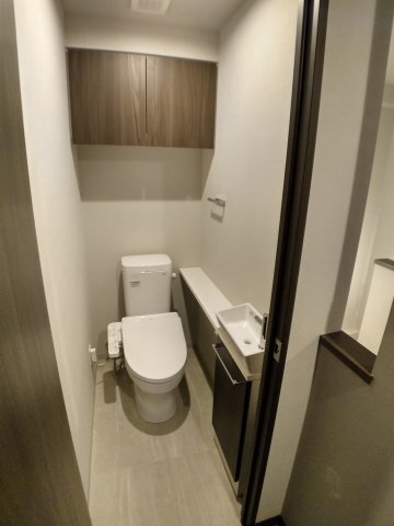 トイレ　※同物件別住戸の写真を参考に掲載しております。