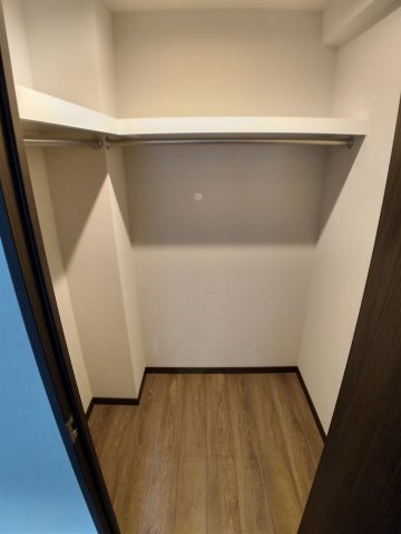 収納　※同物件別住戸の写真を参考に掲載しております。