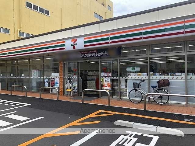 コンビニ　セブンイレブン（コンビニ）まで691m