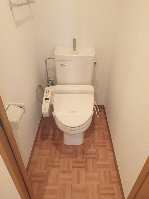 トイレ　図面と現状に相違がある場合には現状を優先