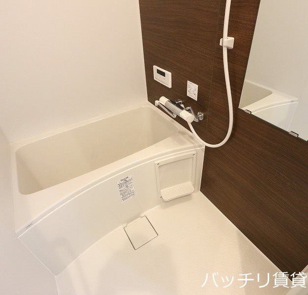 バス・シャワールーム　別部屋の為現状優先