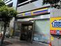 コンビニ　ミニストップ 新宿花園通り店（コンビニ）まで88m