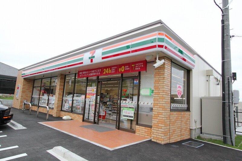 コンビニ　セブンイレブン名古屋平和が丘南店（コンビニ）まで239m