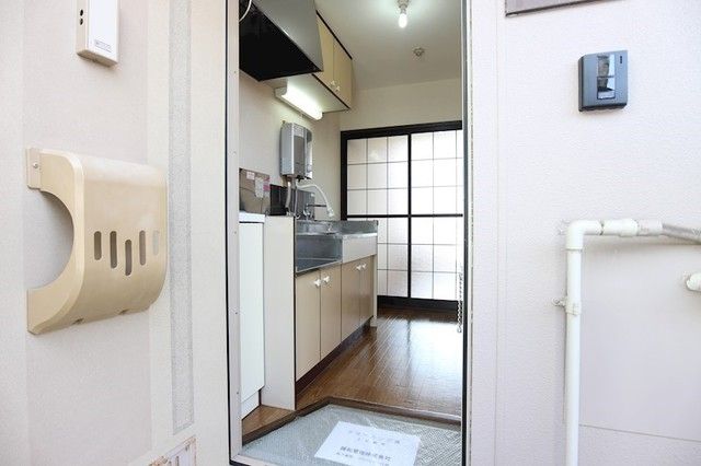 玄関　★お部屋探しは株式会社タウンハウジング東京まで★