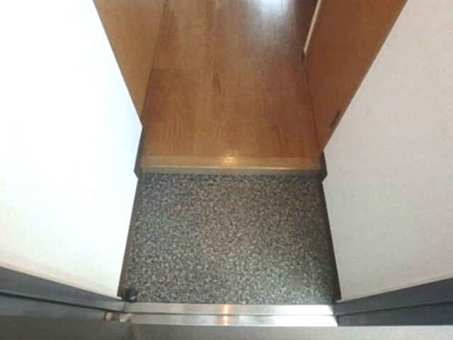 玄関　参考写真