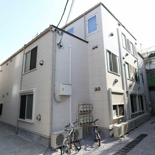 ＪＲ中央線 高円寺駅 徒歩8分 築8年