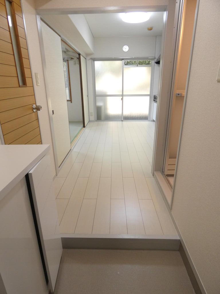 ＪＲ中央線 阿佐ケ谷駅 徒歩8分 5階建 築43年の玄関写真