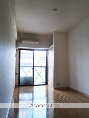 山陽新幹線 博多駅 徒歩4分 12階建 築25年の居間写真