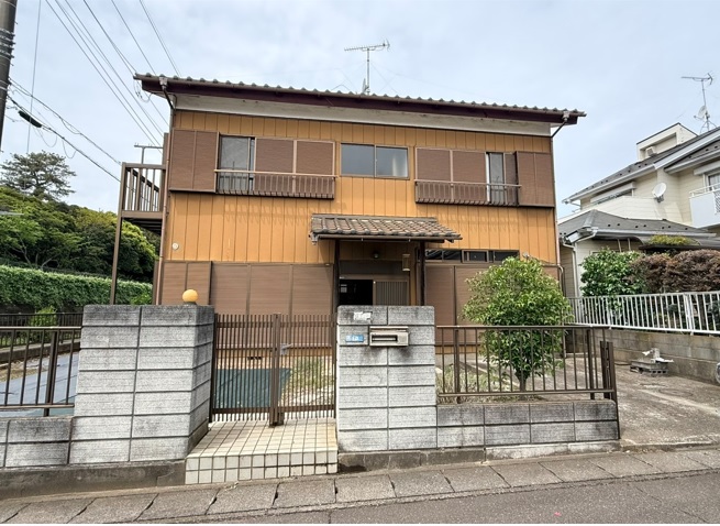 建物外観　路上駐車禁止となります。