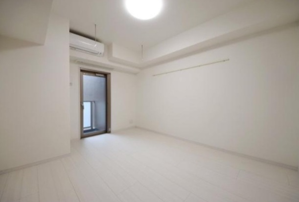 居室・リビング　※同建物内の別部屋参考写真です