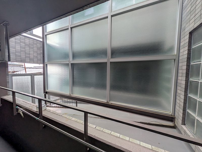 眺望　同建物別号室の室内写真です。(211号室)