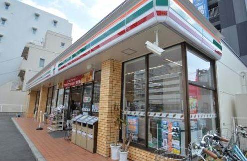 コンビニ　セブンイレブン広島東平塚店（コンビニ）まで195m