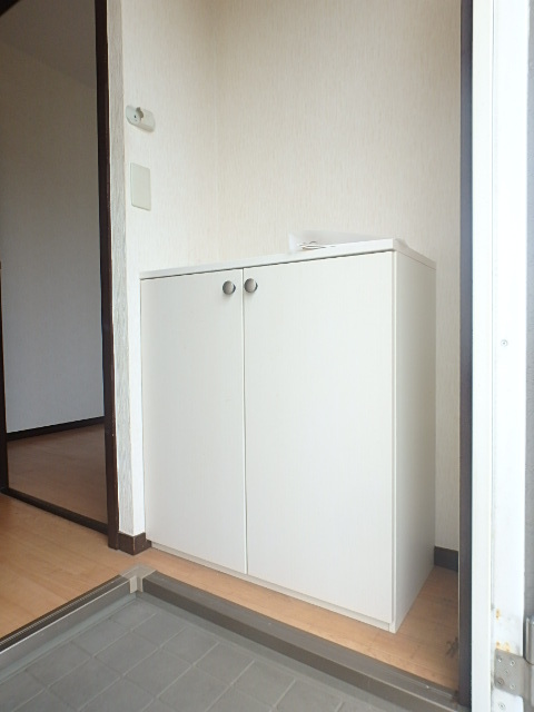 玄関　図面と現状に相違がある場合には現状を優先．．．