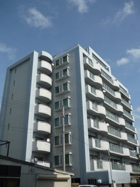 姫路市下寺町のマンションの建物外観