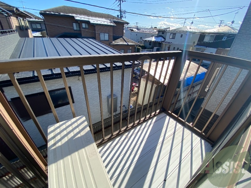 バルコニー　バルコニーは洗濯物を干すスペースがあります。