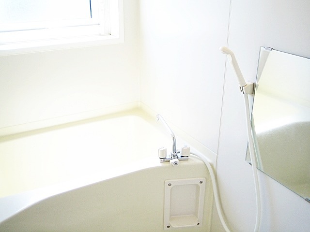 バス・シャワールーム　浴室の様子