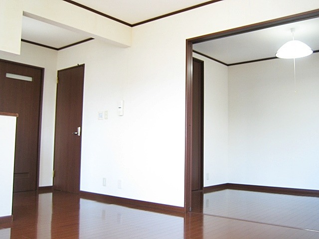 居室・リビング　LDK（12.5帖）の様子