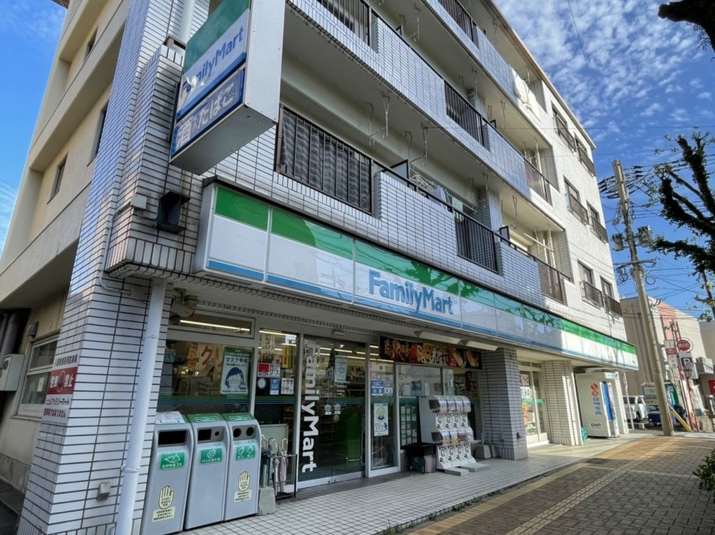コンビニ　ファミリーマート長崎稲佐店（コンビニ）まで210m