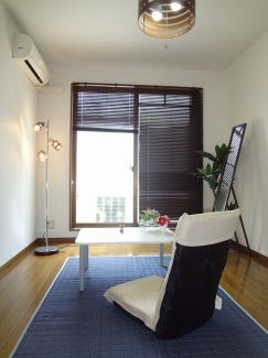 居室・リビング　同じマンションの似た間取りのお部屋の写真です。※モデルルーム