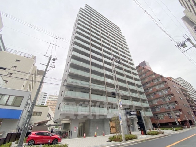 【吹田市広芝町のマンションの建物外観】