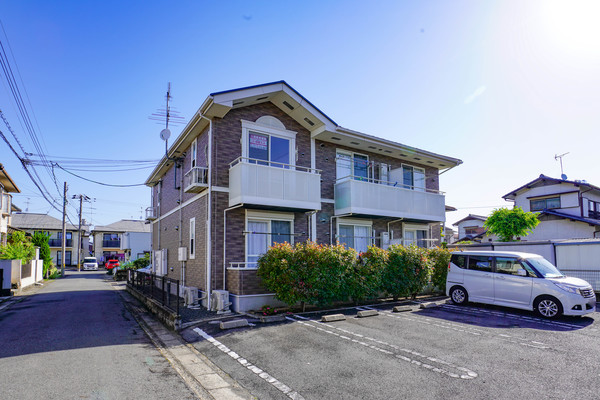 岡山市東区可知のアパートの建物外観