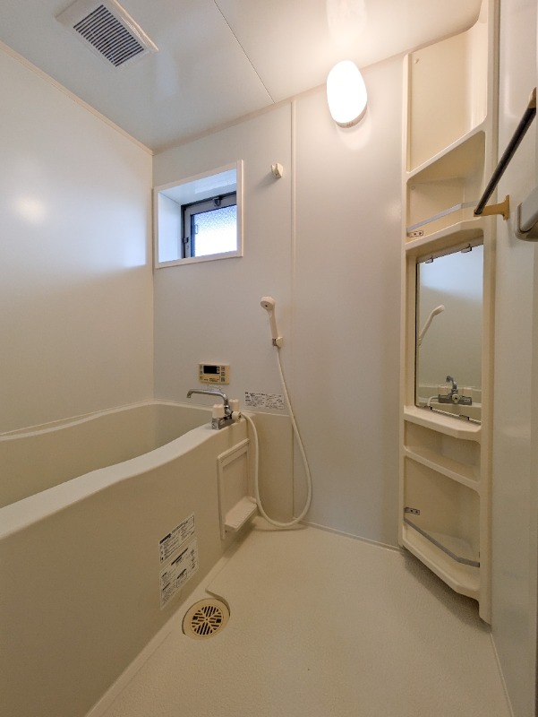 バス・シャワールーム　図面と現状に相違がある場合には現状を優先