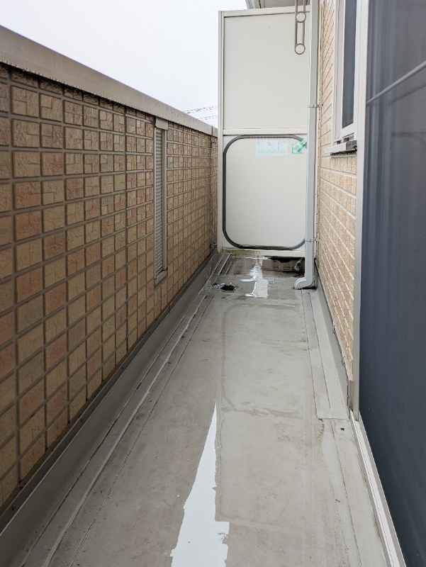 バルコニー　図面と現状に相違がある場合には現状を優先