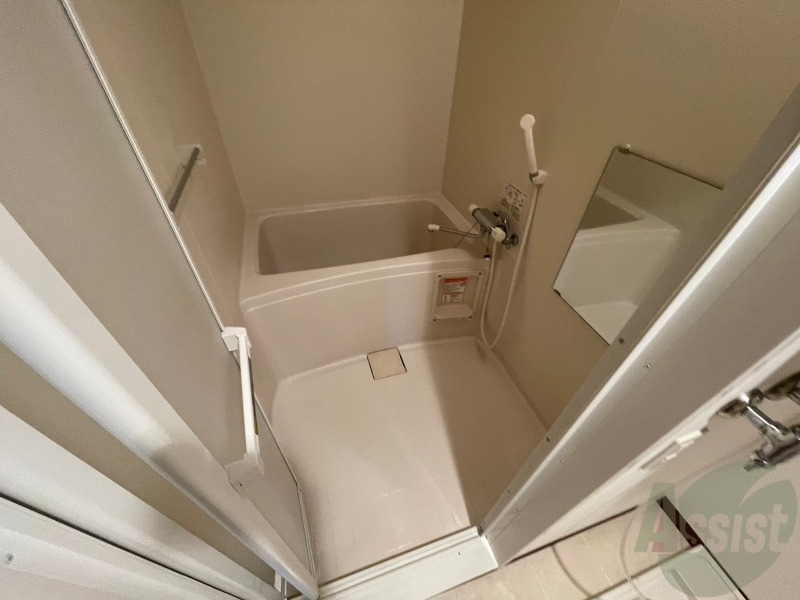 バス・シャワールーム　お風呂です。ゆっくりお風呂につかるのも体に良いですね～