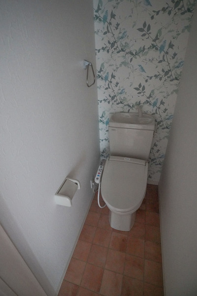 トイレ　同じ建物の別なお部屋