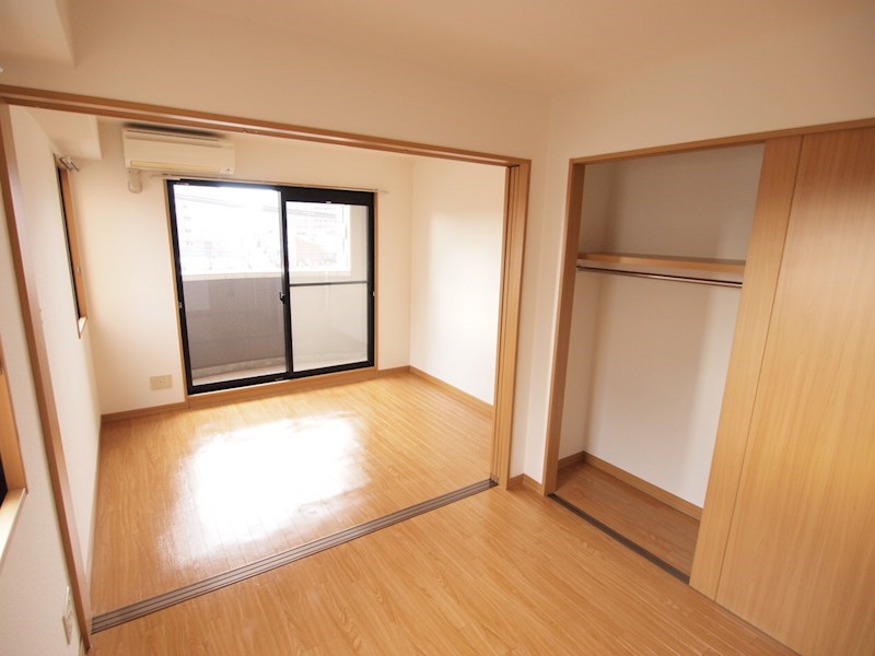 居室・リビング　２Ｋでお部屋を分けたい方に