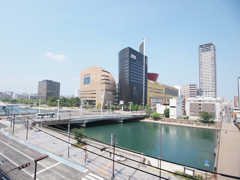 バルコニー　開放的です