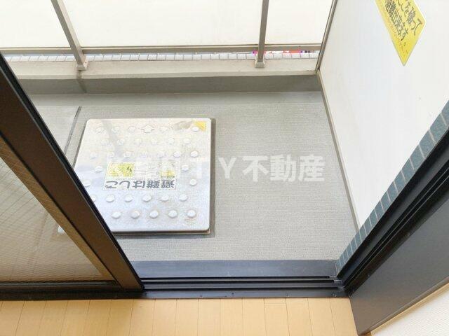 バルコニー　開放的で明るい空間を演出してくれるバルコニーです