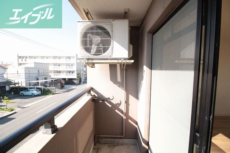 バルコニー　同物件別部屋の写真です