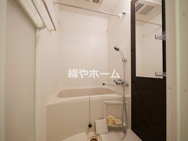 バス・シャワールーム　お風呂で日々の疲れを落としましょう