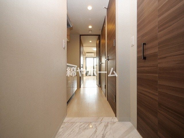 玄関　ゆったりとした玄関です