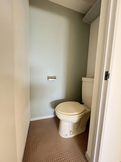 トイレ　※別号室の写真です