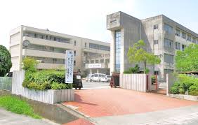 中学校　倉敷市立真備東中学校（中学校）まで744m