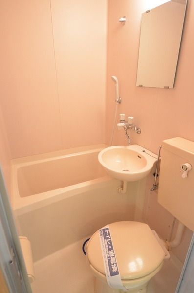 バス・シャワールーム　バスルーム