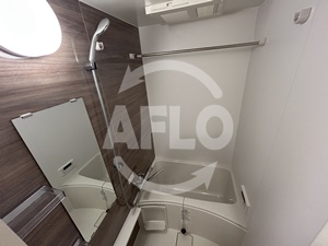 バス・シャワールーム　エスリードレジデンス大阪谷町ザ・マークス　浴室