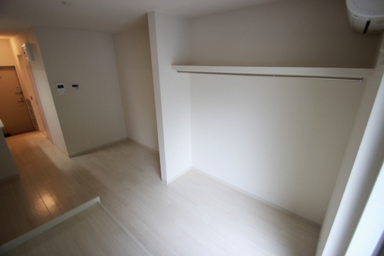 収納　※別部屋の写真です