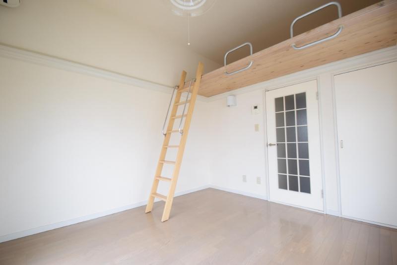 居室・リビング　洋室＋ロフト